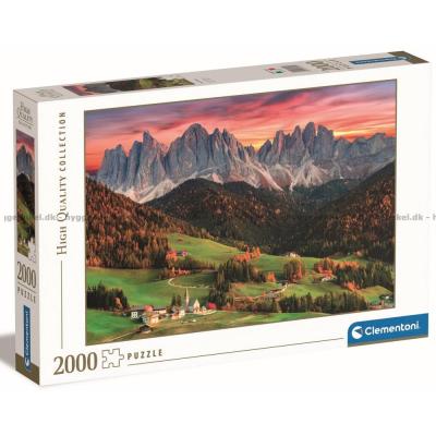 Italien: St. Magdalena kirken, Dolomitterne, 2000 brikker